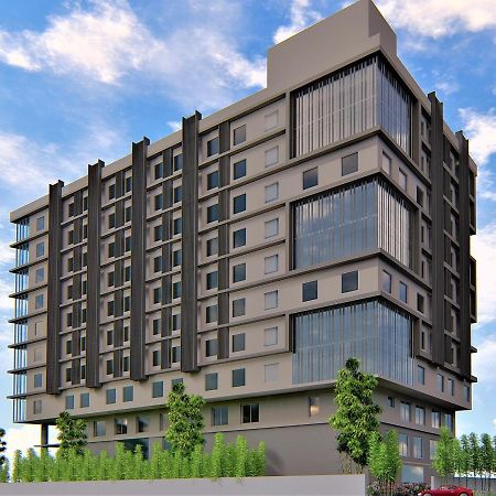 Hotel Deccan Serai Grande, Gachibowli, Хидерабад Екстериор снимка