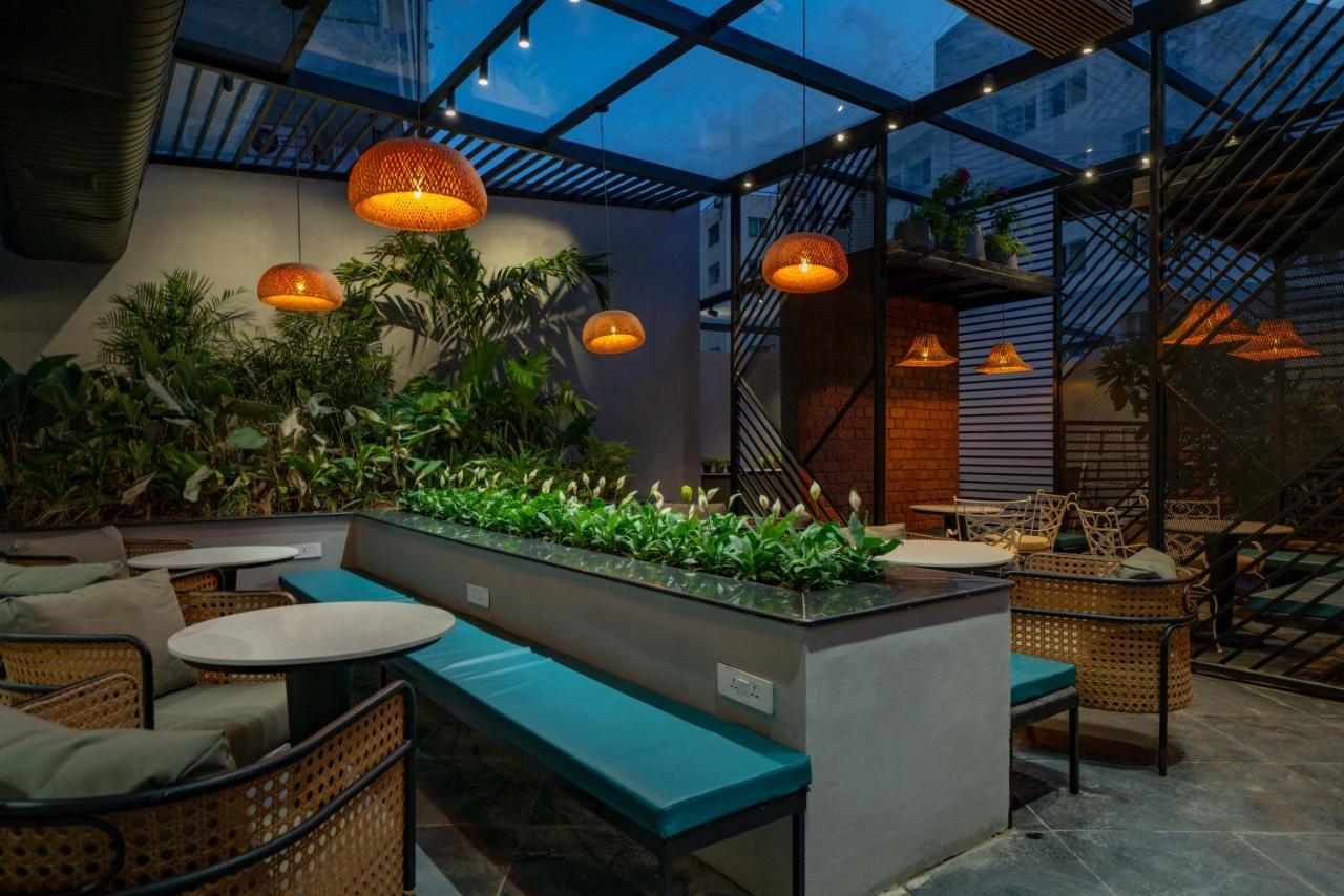 Hotel Deccan Serai Grande, Gachibowli, Хидерабад Екстериор снимка