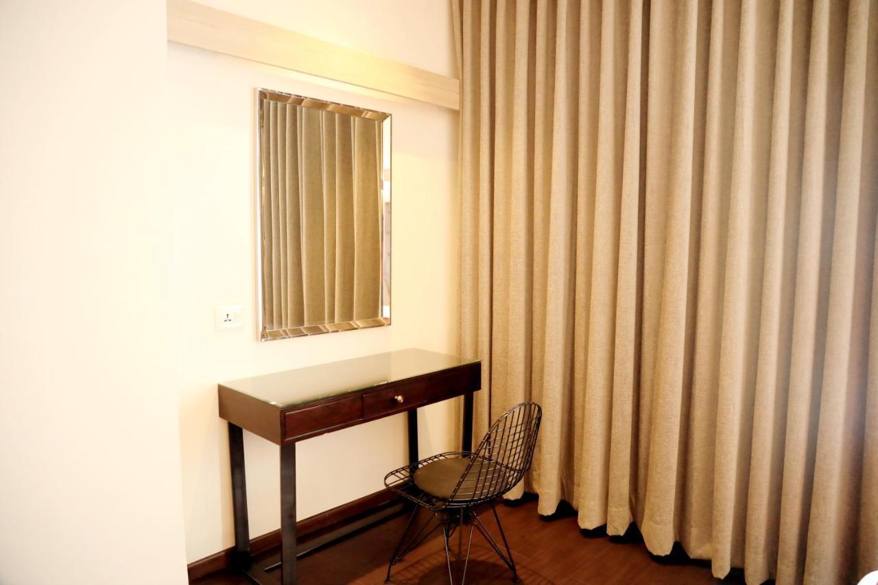 Hotel Deccan Serai Grande, Gachibowli, Хидерабад Екстериор снимка